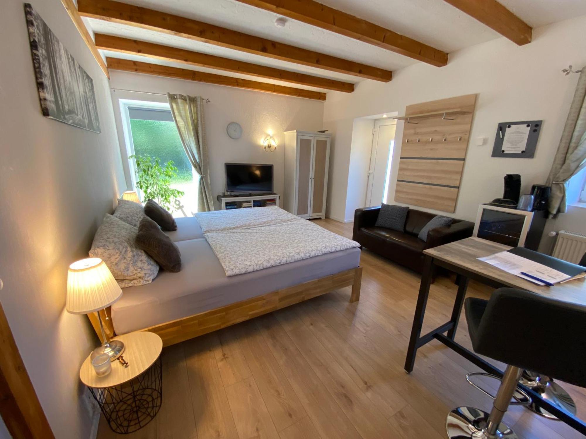 Grosses Doppelzimmer Mit Eigenem Bad Und Kuehlschrank, Frisch Saniert Friedrichskoog Eksteriør billede